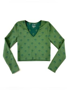 Just Polly mushroom crop top Large green jacquard print long sleeve Vneck Casual